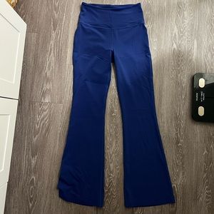 Groove Super-High-Rise Flared Pant Nulu